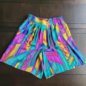 Vintage City Girl super high waisted shorts